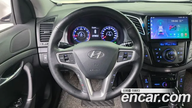 Hyundai i40 — фото 13
