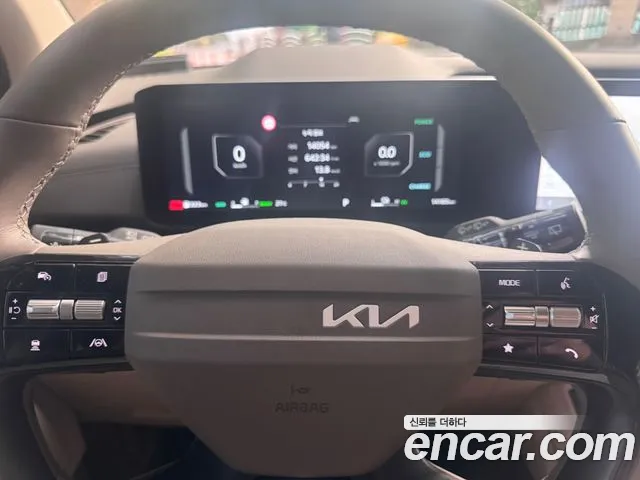 Kia Carnival — фото 2