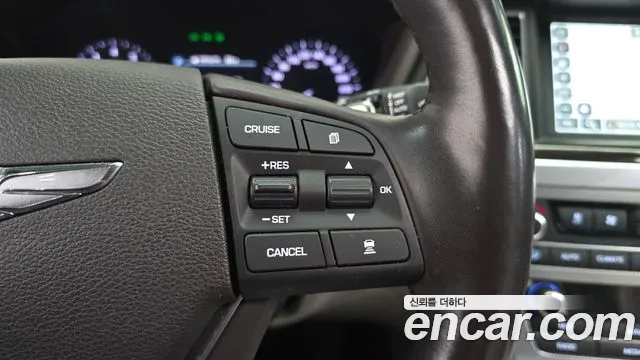 Genesis G80 — фото 15
