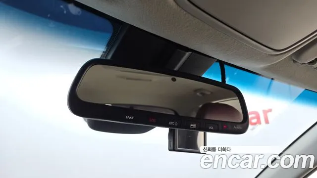 Kia Niro — фото 18