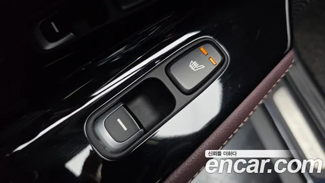 Kia Niro — фото 28