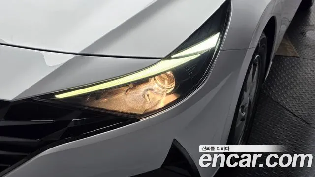 Hyundai Avante — фото 22