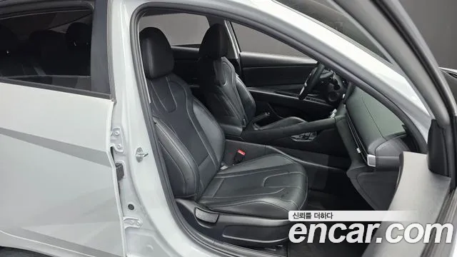 Hyundai Avante — фото 26
