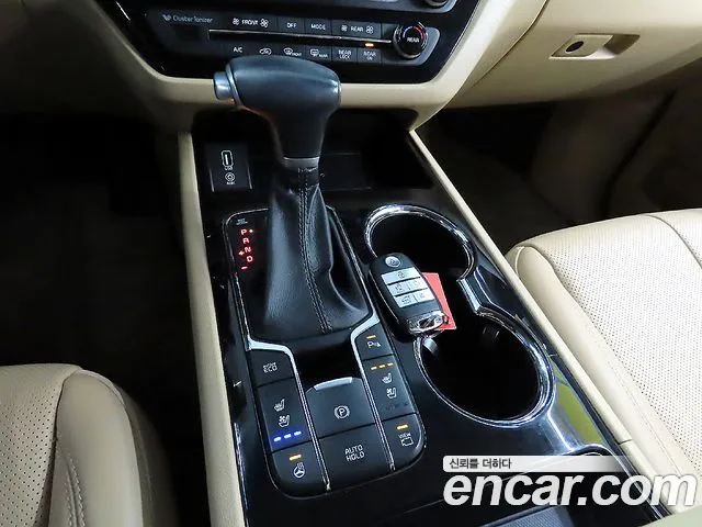 Kia Carnival — фото 11
