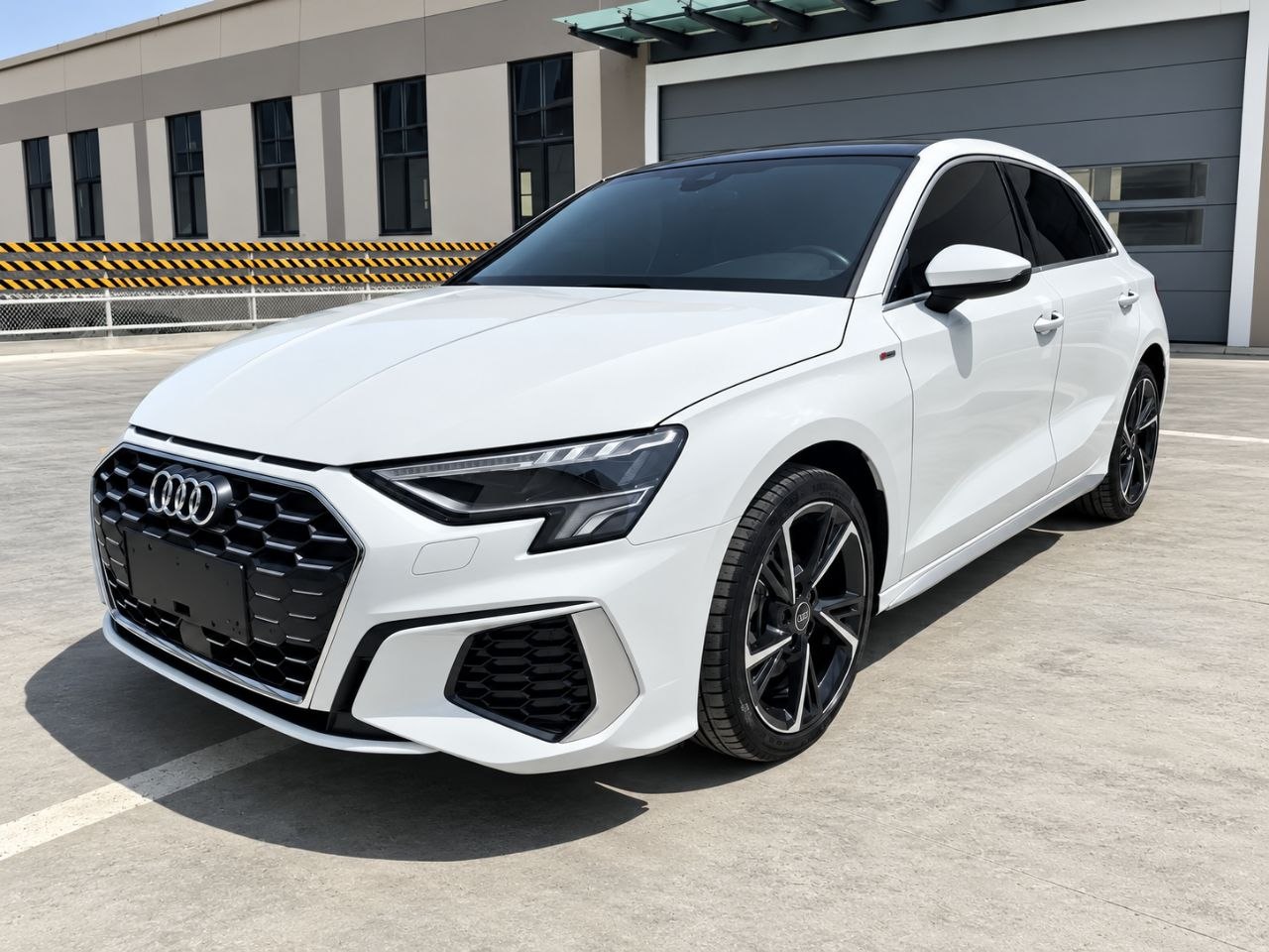AUDI A3 ЕДЕТ В МОСКВУ
