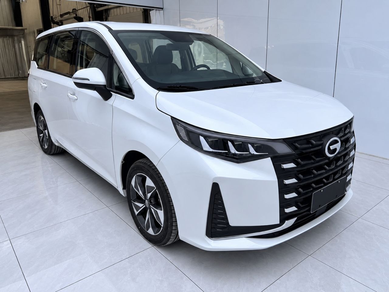 GAC TRUMPCHI M6 ЕДЕТ В ИРКУТСК — фото 2