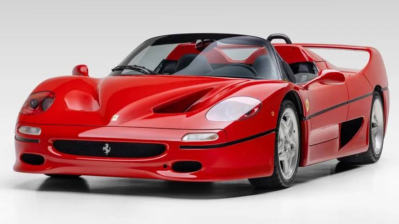 FERRARI F50 ПРОЕХАЛА 170 КМ ЗА 30 ЛЕТ. ТЕПЕРЬ ЗА НЕЁ ХОТЯТ $20 МИЛЛИОНОВ