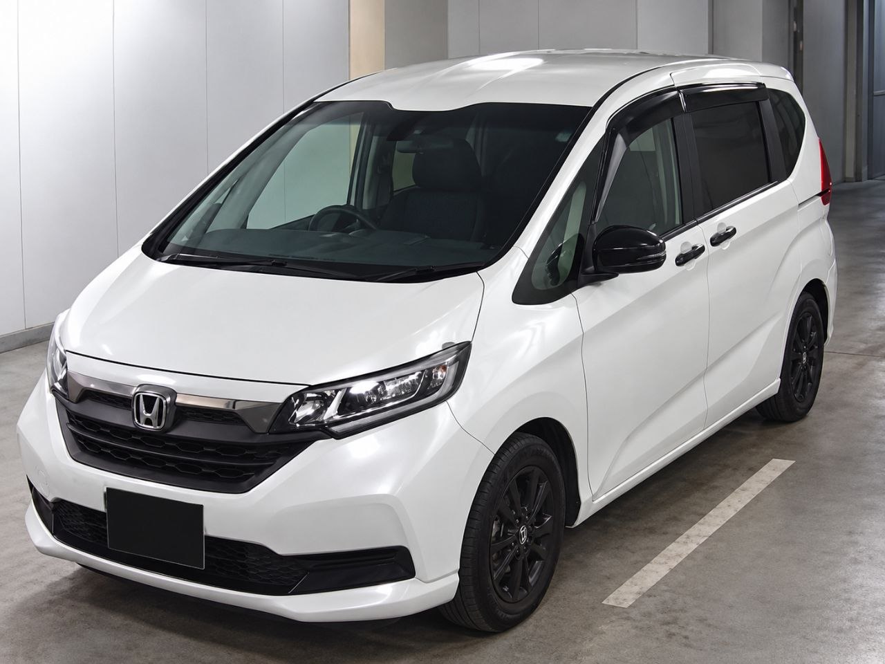 HONDA FREED ЕДЕТ В ИРКУТСК